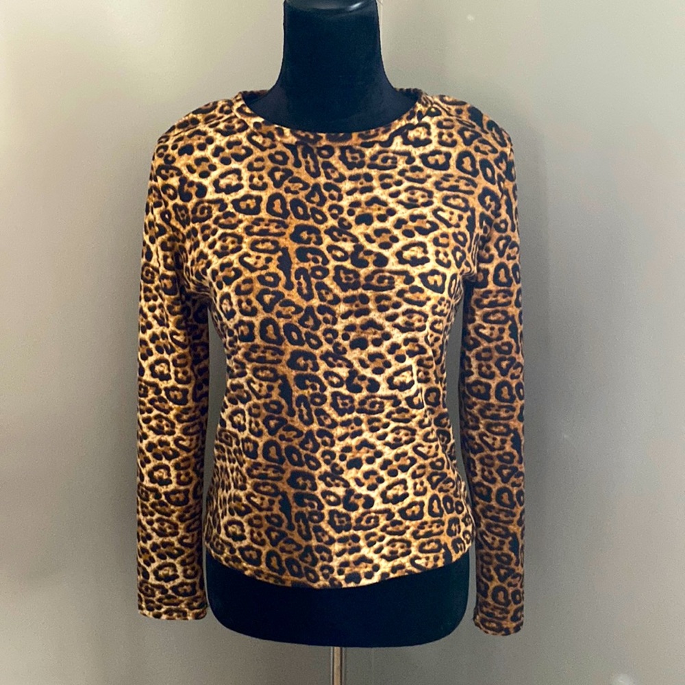 Leopard print top